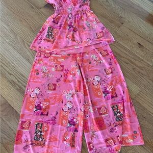 Josie Natori - Pink Floral Two-Piece pajama Set Medium